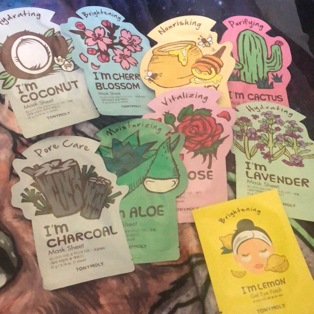 Face essentials 6 Mask Sheets, 3 Gel eye patches